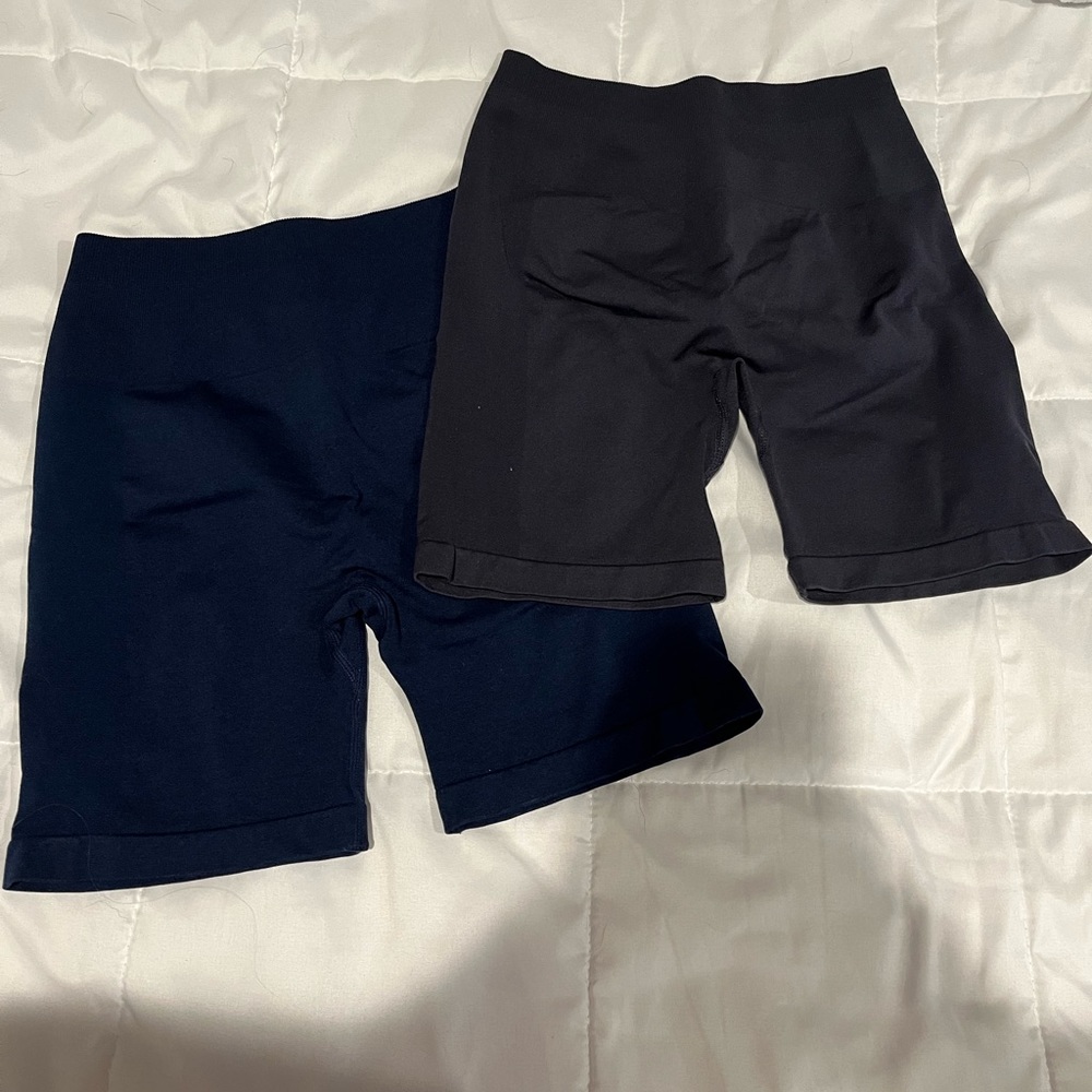 Aurola workout shorts , black marl and navy